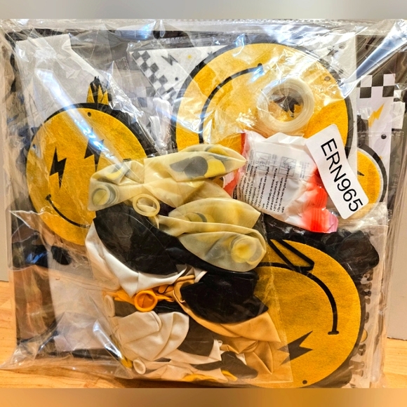 "One Happy Dude" 1st Birthday Party Decorations Pack - Style: Selection-D - Picture 7 of 8